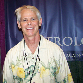 ռʦס(Glenn Perry)